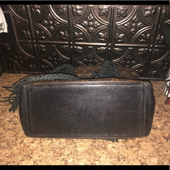 Revamped vintage LV - Picture 3 of 6